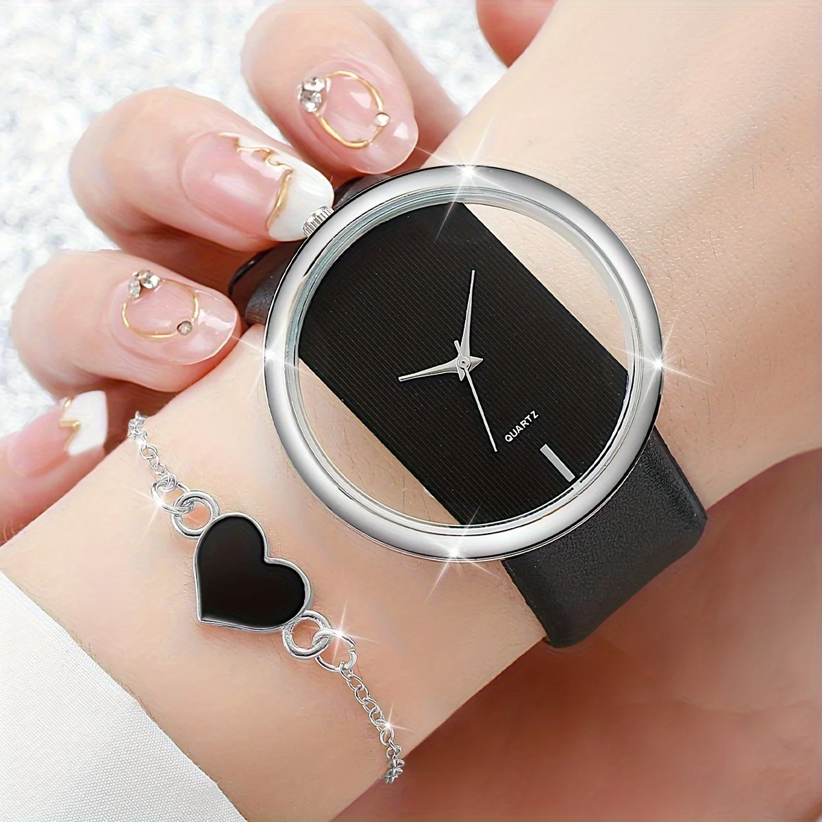 Women's Watch 2PCS/Set Quartz Hollow Out Fashion