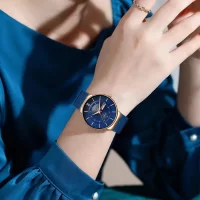 Retro Hot Women Watch Quartz Waterproof Stainless Steel Women's Wristwatch