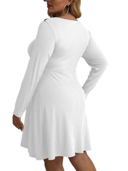 Chic & Confident Mini Dress Plus Size A-Line Women's V-neck Long Sleeve